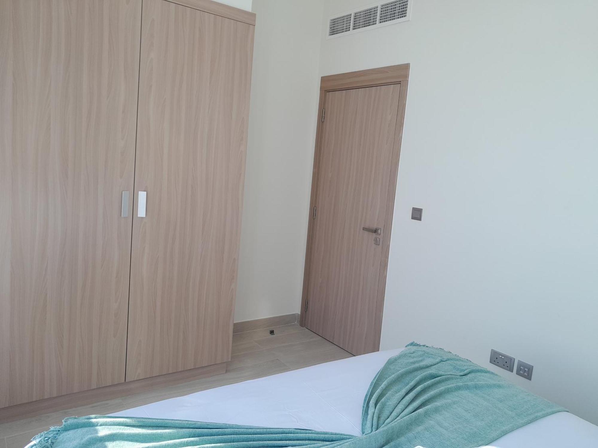 Apartment Brand New & Luxuriously Furnished 1 Bedroom